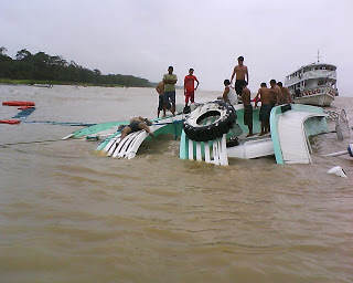 Atravessando o rio Amazonas “like a boss”