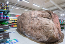 “Tinha uma pedra no caminho”: A loja com uma pedra no meio