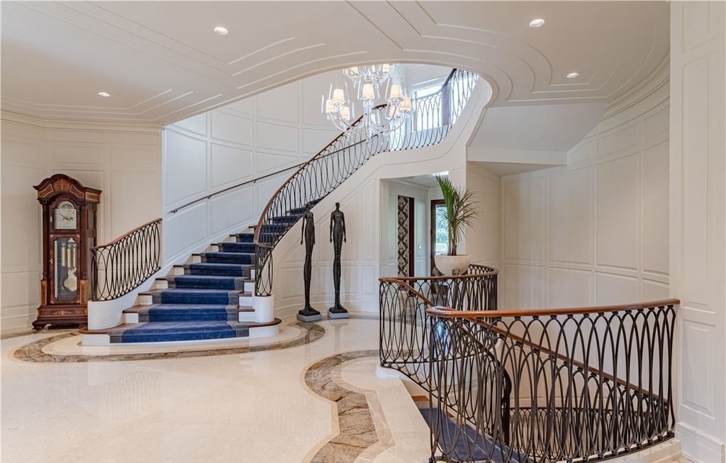 Masterpiece Estate in Ohio with Unique Amenities and Impeccable Craftsmanship Listed for 19995000 4 | Arquitetura | Arquitetura