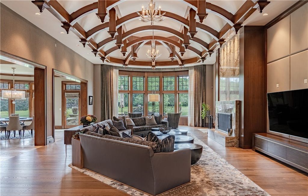 Masterpiece Estate in Ohio with Unique Amenities and Impeccable Craftsmanship Listed for 19995000 7 | Arquitetura | Arquitetura