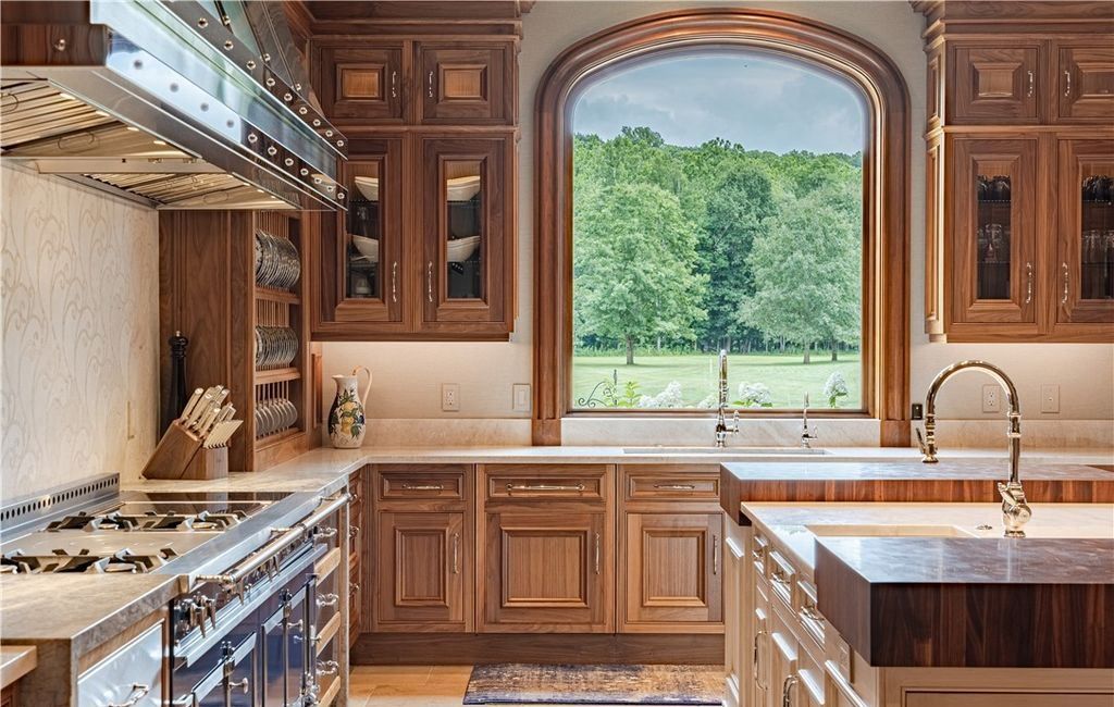 Masterpiece Estate in Ohio with Unique Amenities and Impeccable Craftsmanship Listed for 19995000 12 | Arquitetura | Arquitetura