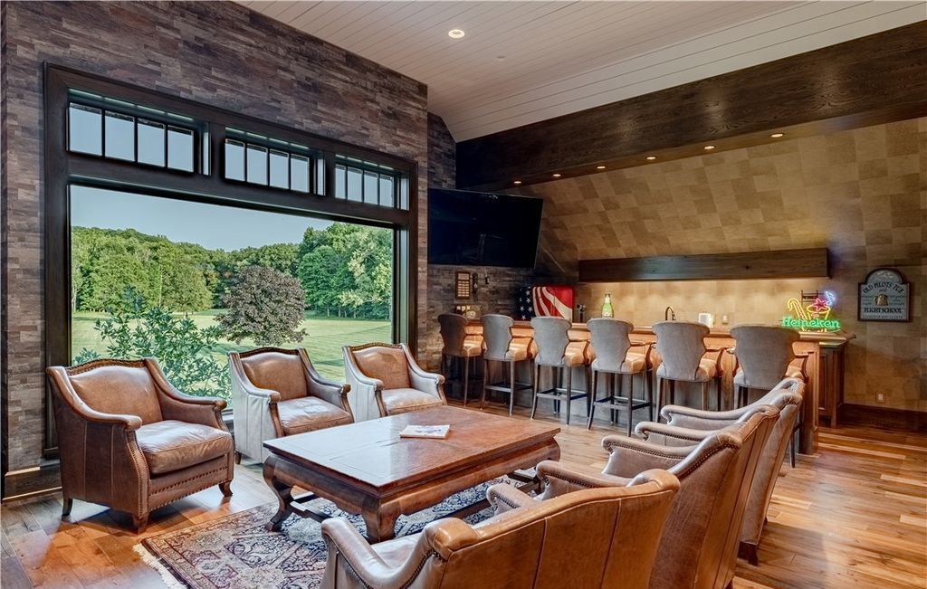 Masterpiece Estate in Ohio with Unique Amenities and Impeccable Craftsmanship Listed for 19995000 33 | Arquitetura | Arquitetura