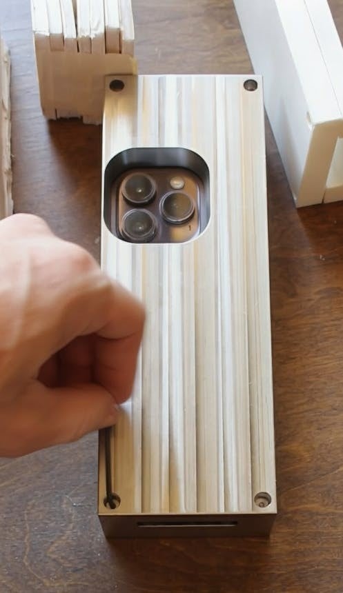 6 pound smartphone case5 | Curiosidades | capa, celular, curiosidades, telefie